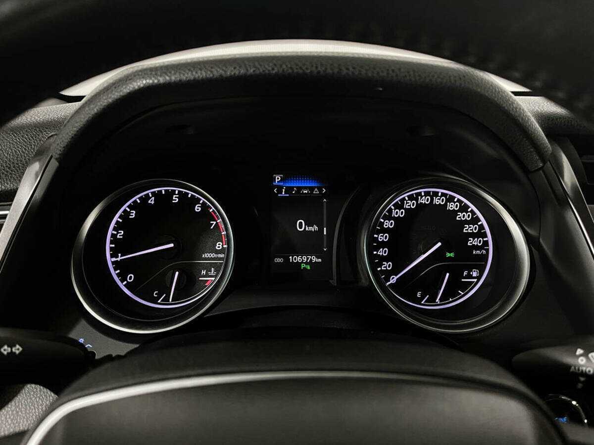 Купить Toyota Camry с пробегом. Фото: #10