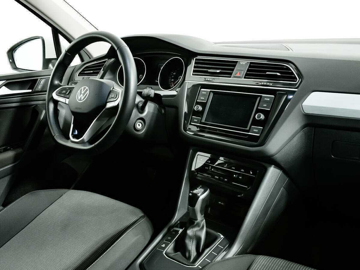 Купить Volkswagen Tiguan с пробегом. Фото: #8