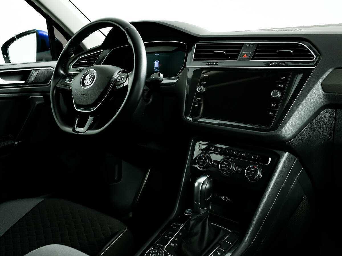 Купить Volkswagen Tiguan с пробегом. Фото: #8