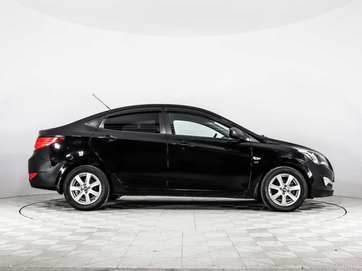 Купить Hyundai Solaris с пробегом. Фото: #3