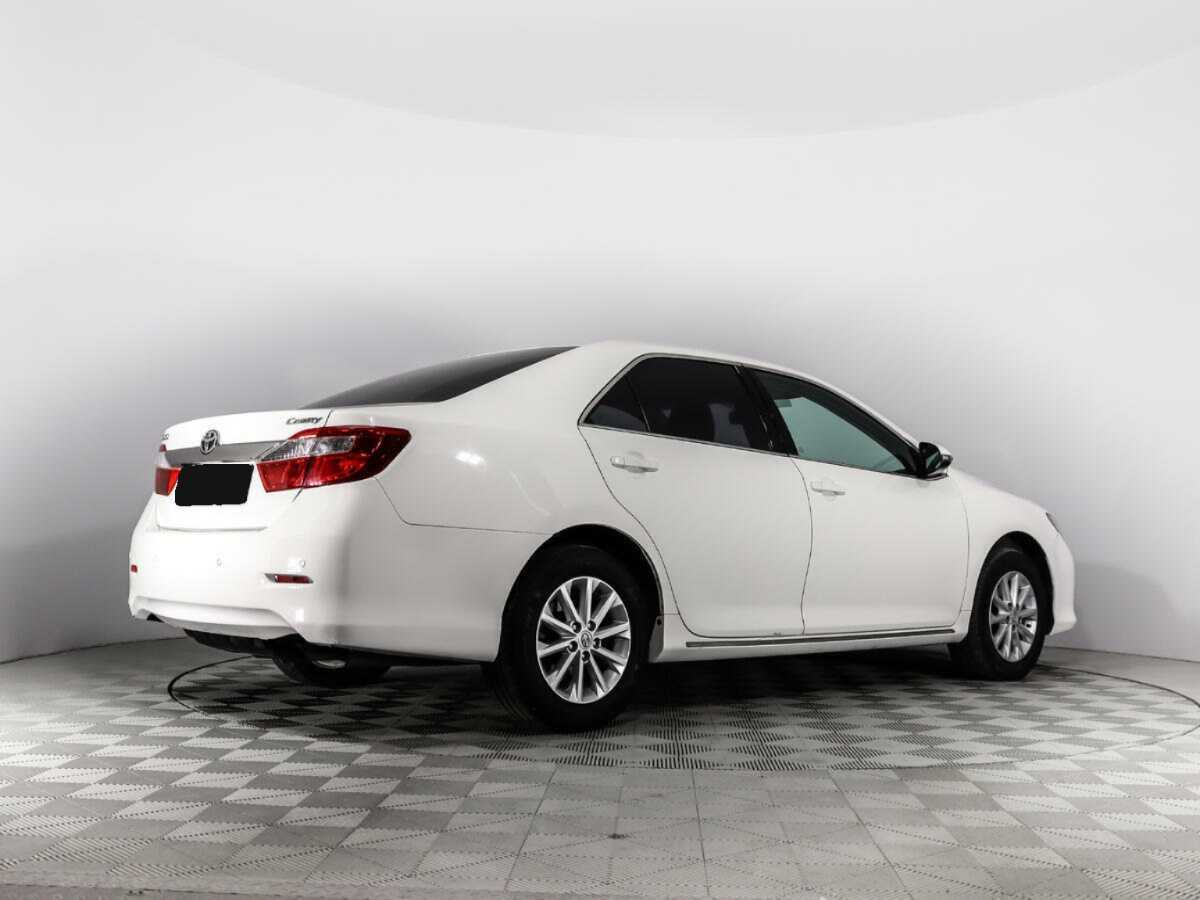 Купить Toyota Camry с пробегом. Фото: #4