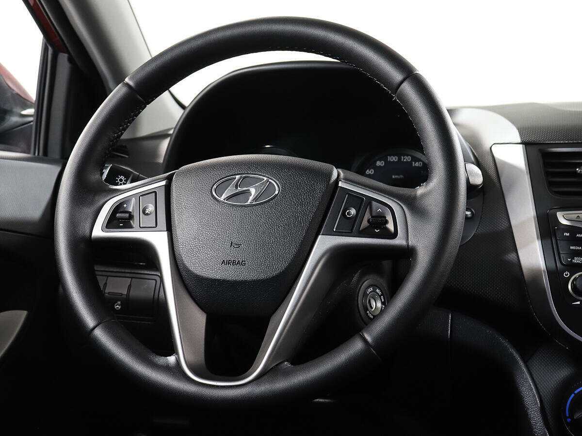Купить Hyundai Solaris с пробегом. Фото: #13