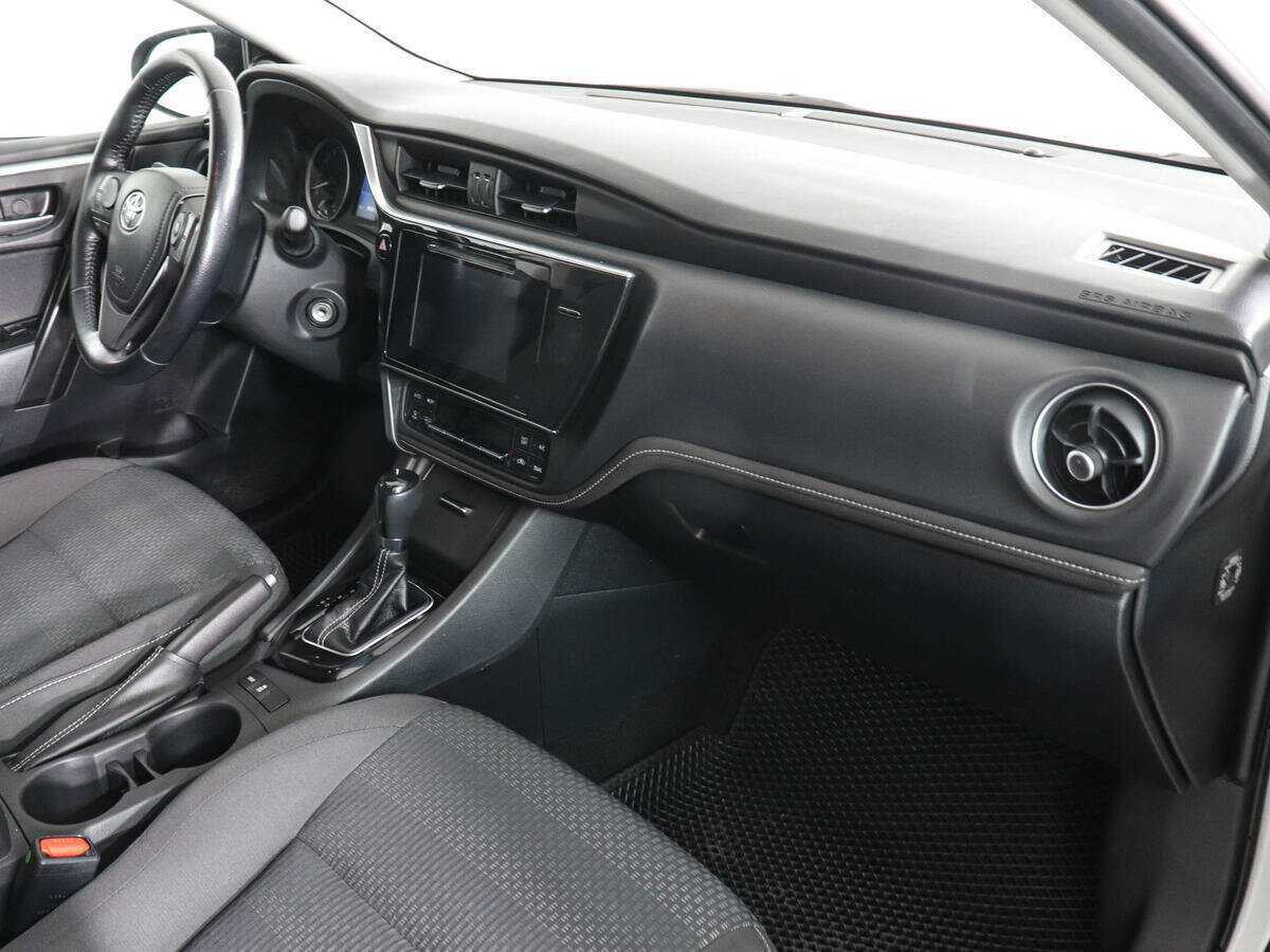 Купить Toyota Corolla с пробегом. Фото: #9