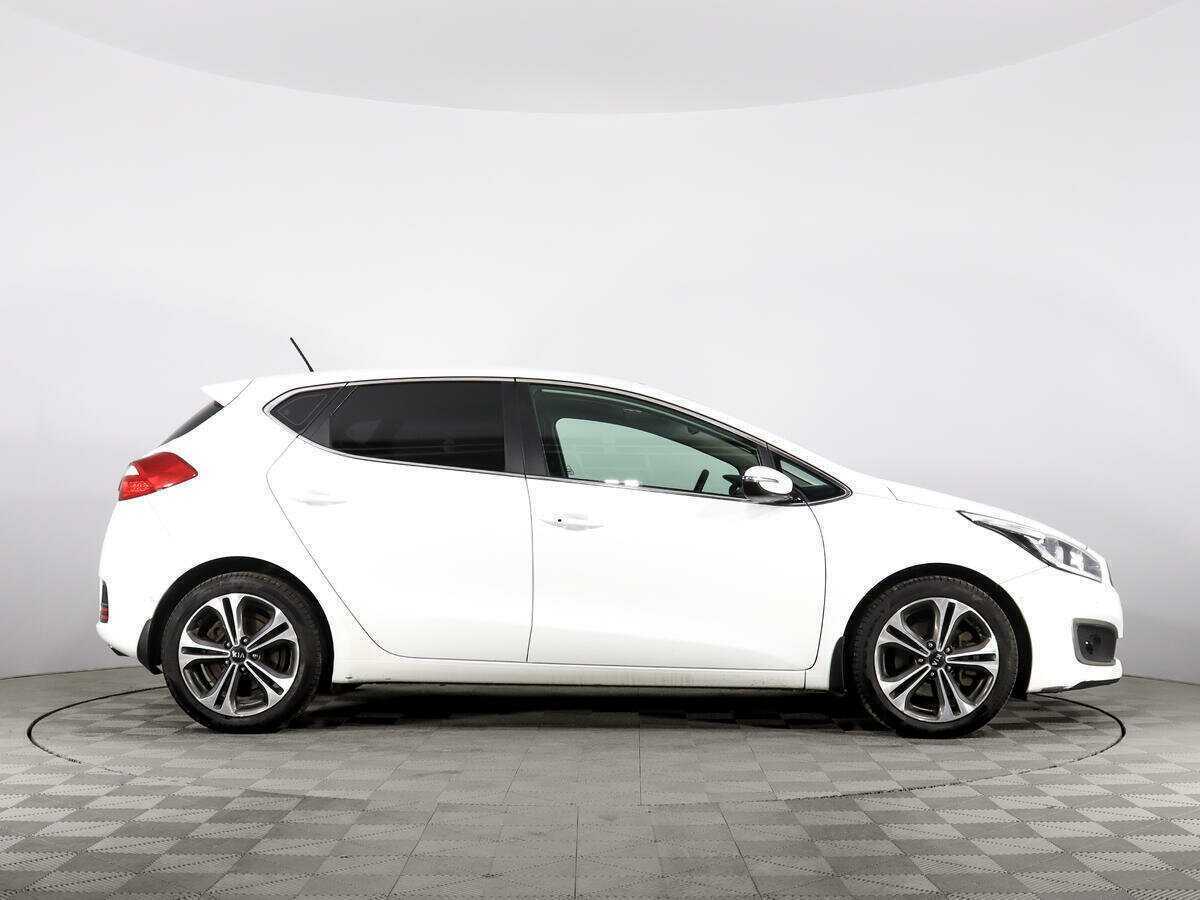 Купить Kia Ceed с пробегом. Фото: #3