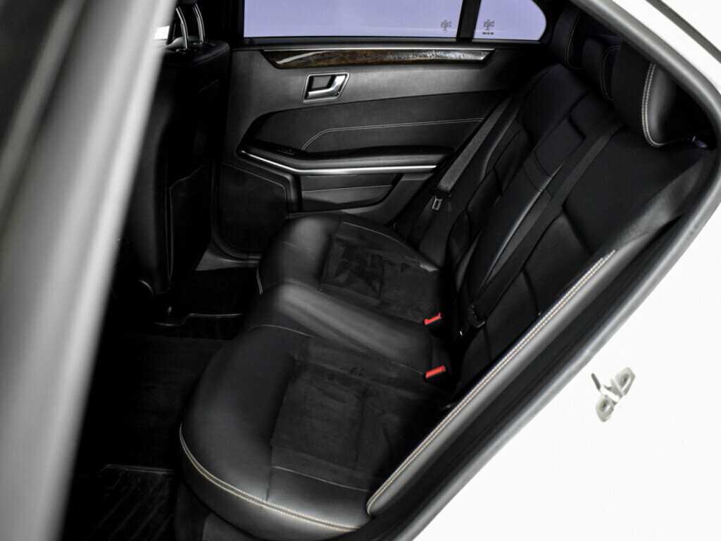 Купить Mercedes-Benz E-Класс с пробегом. Фото: #11