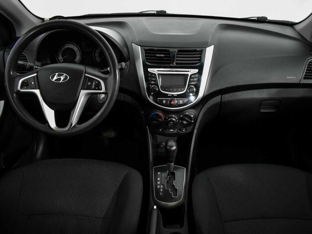 Купить Hyundai Solaris с пробегом. Фото: #9