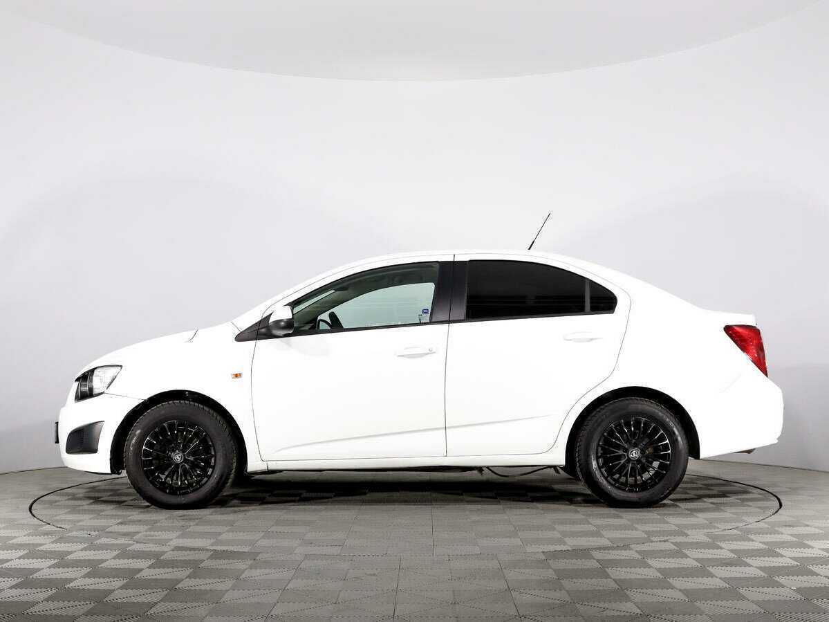 Купить Chevrolet Aveo с пробегом. Фото: #7