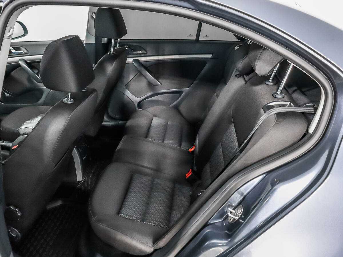Купить Skoda Octavia с пробегом. Фото: #9
