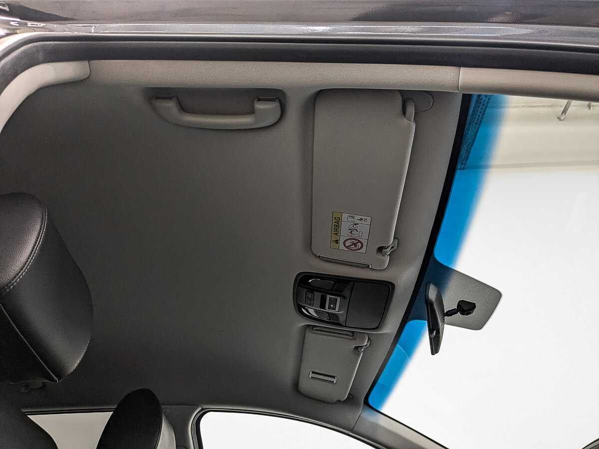 Купить Kia Sorento с пробегом. Фото: #22