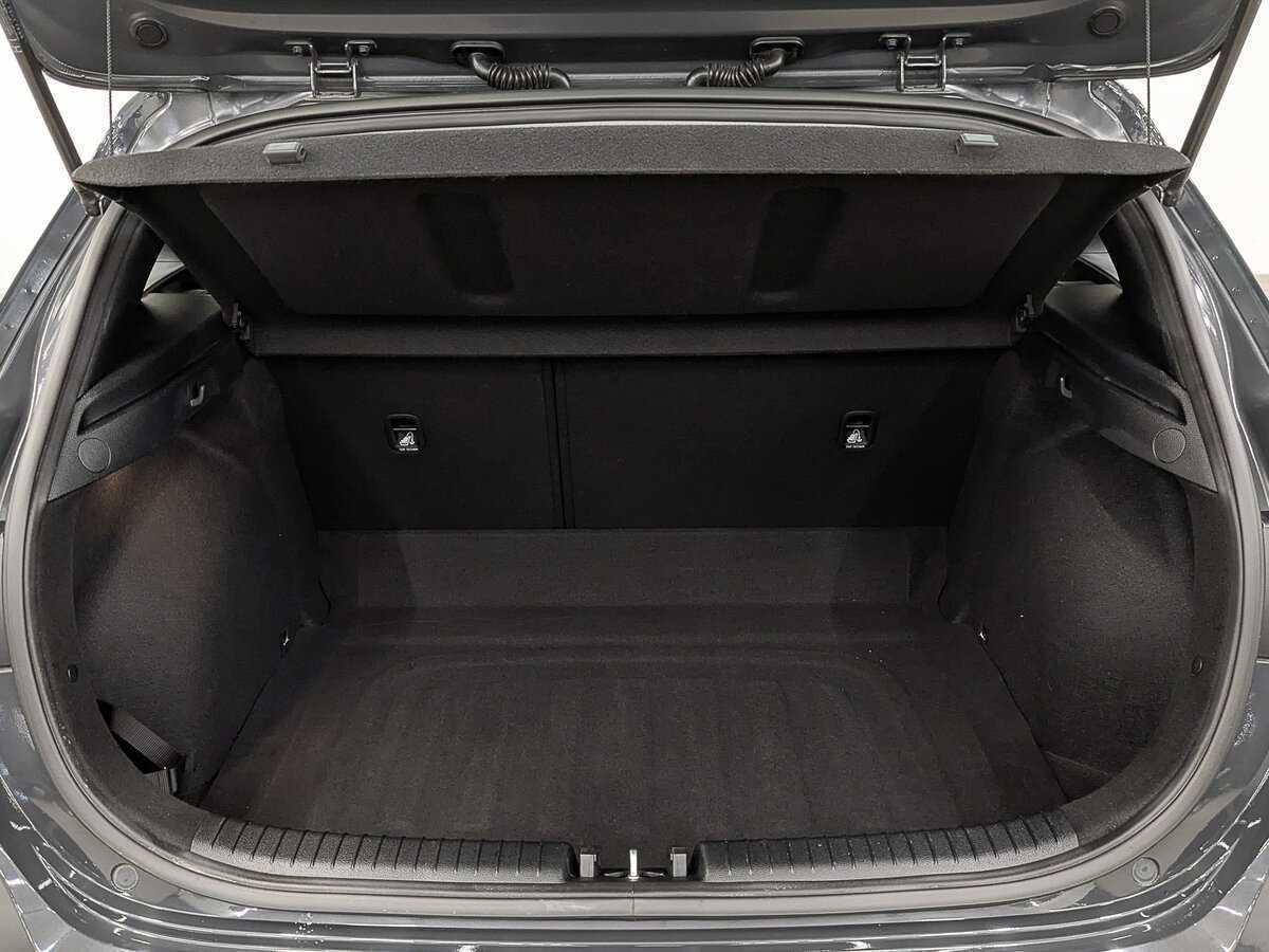 Купить Kia Ceed с пробегом. Фото: #9