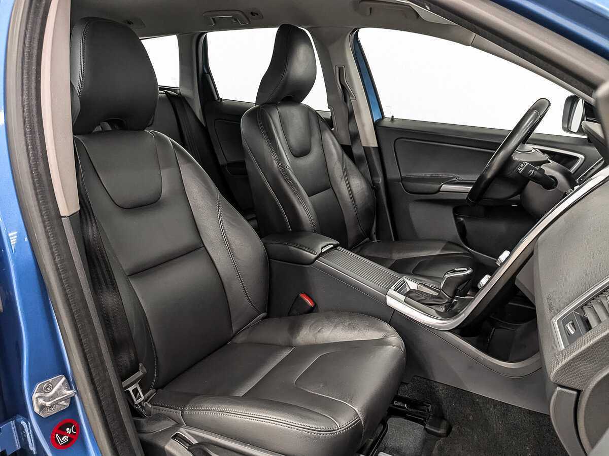 Купить Volvo XC60 с пробегом. Фото: #23