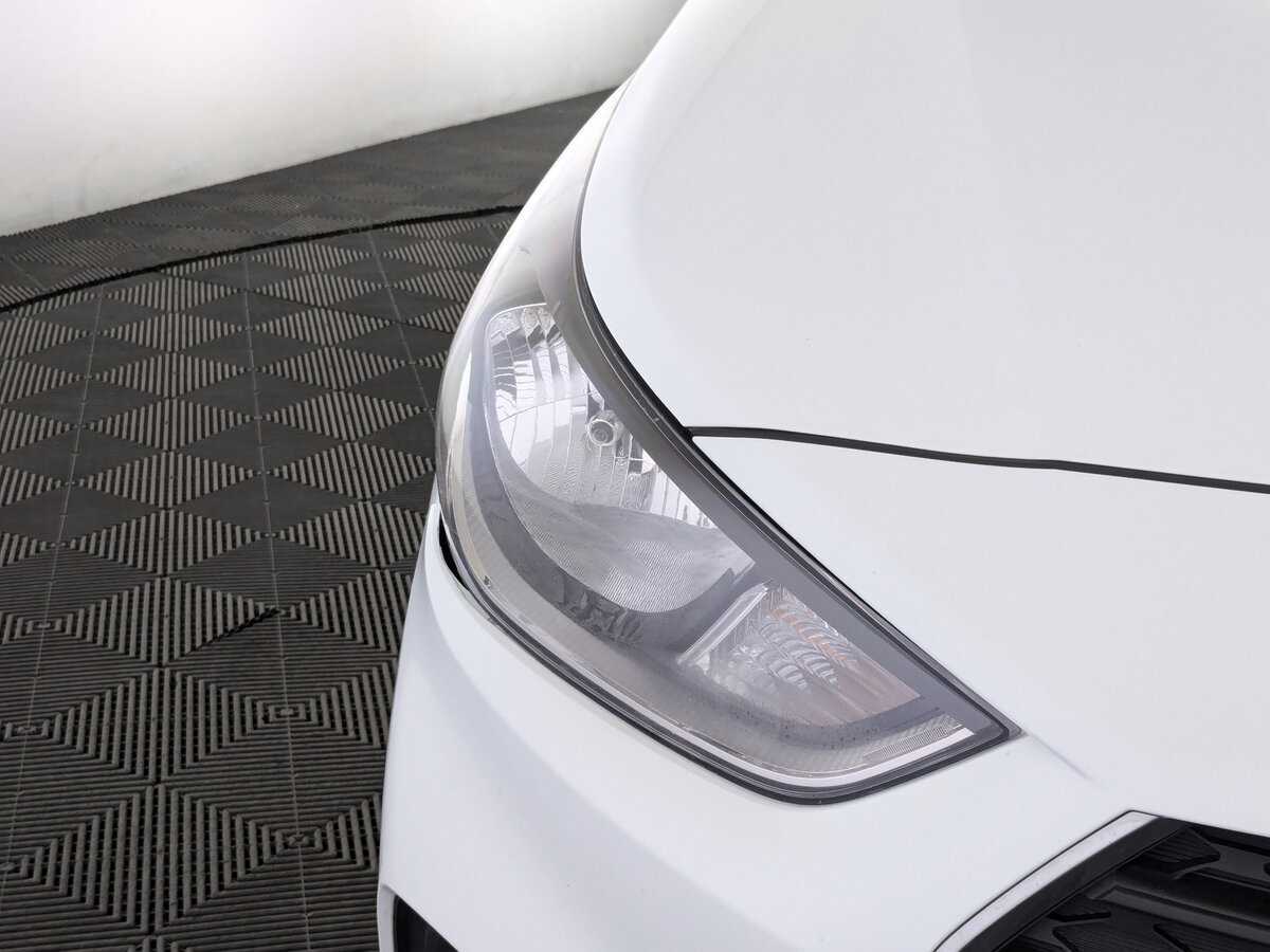 Купить Hyundai Solaris с пробегом. Фото: #15