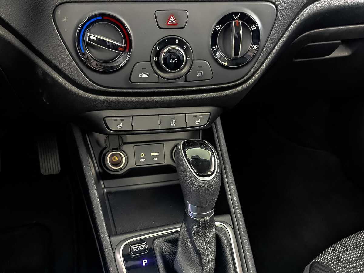 Купить Hyundai Solaris с пробегом. Фото: #25