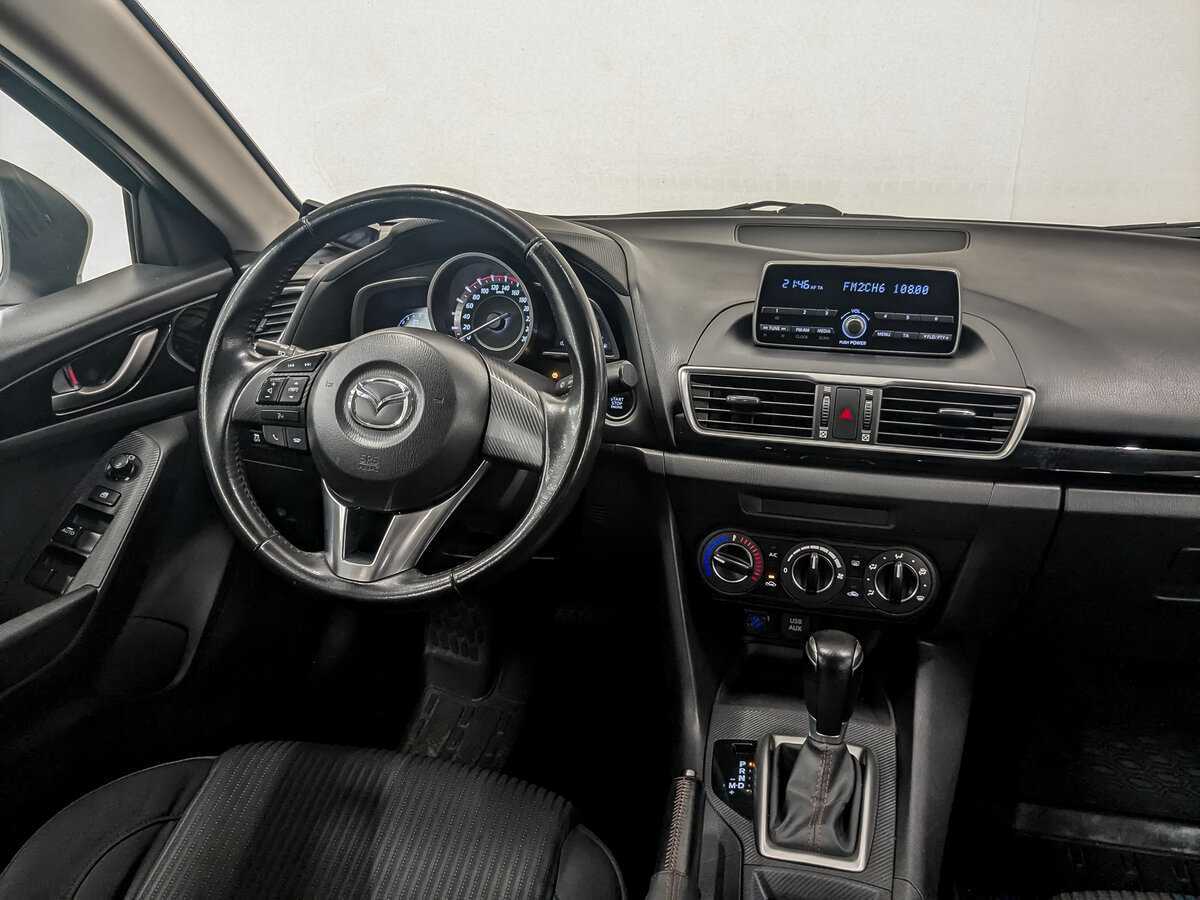 Купить Mazda 3 с пробегом. Фото: #25