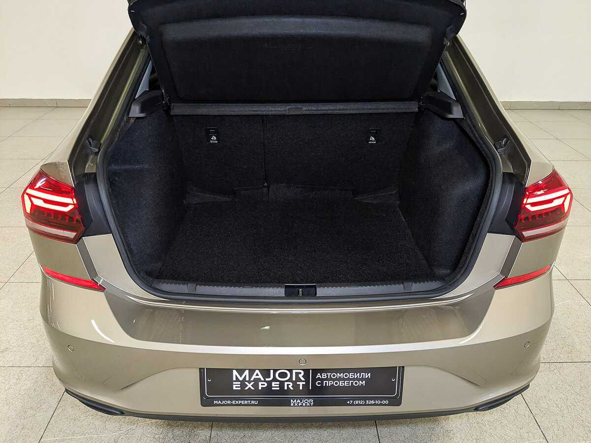 Купить Volkswagen Polo с пробегом. Фото: #9