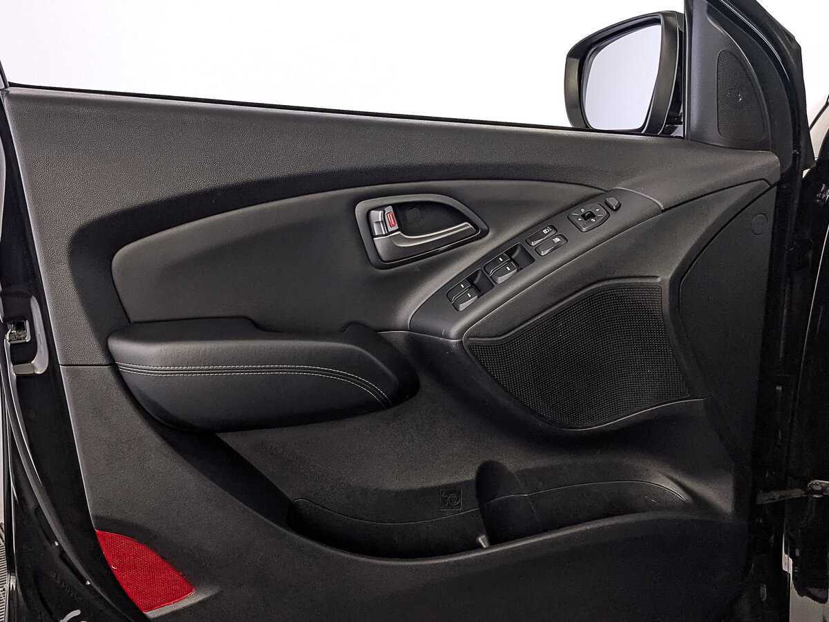Купить Hyundai ix35 с пробегом. Фото: #18