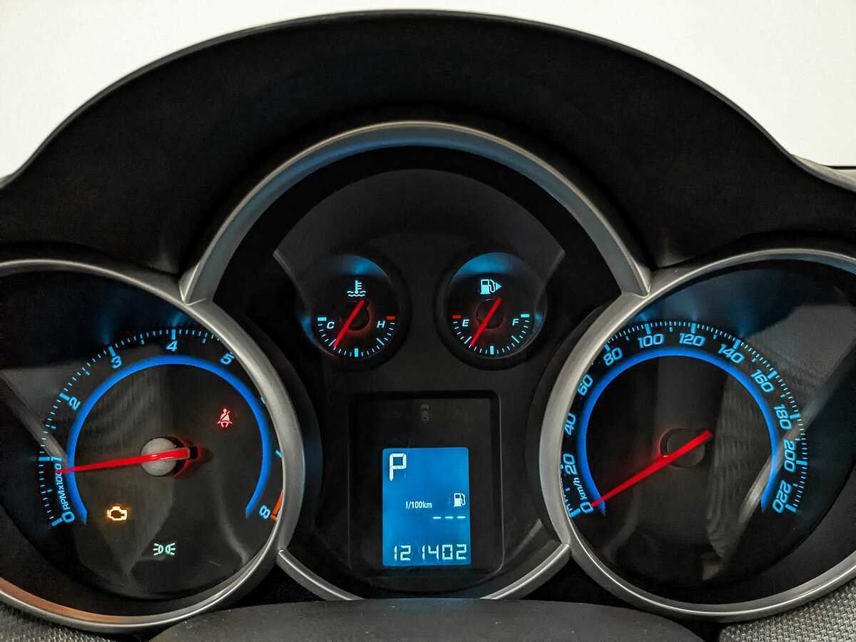 Купить Chevrolet Cruze с пробегом. Фото: #15