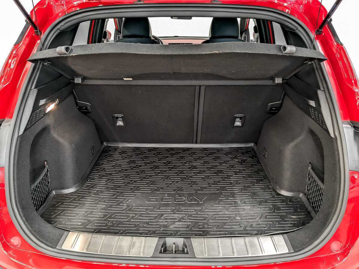 Купить Geely Coolray с пробегом. Фото: #9