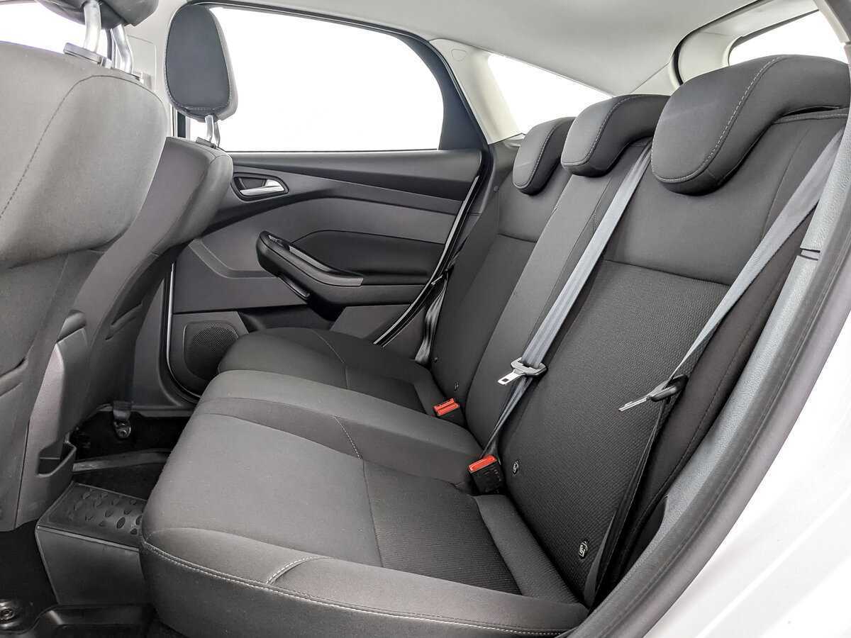 Купить Ford Focus с пробегом. Фото: #11