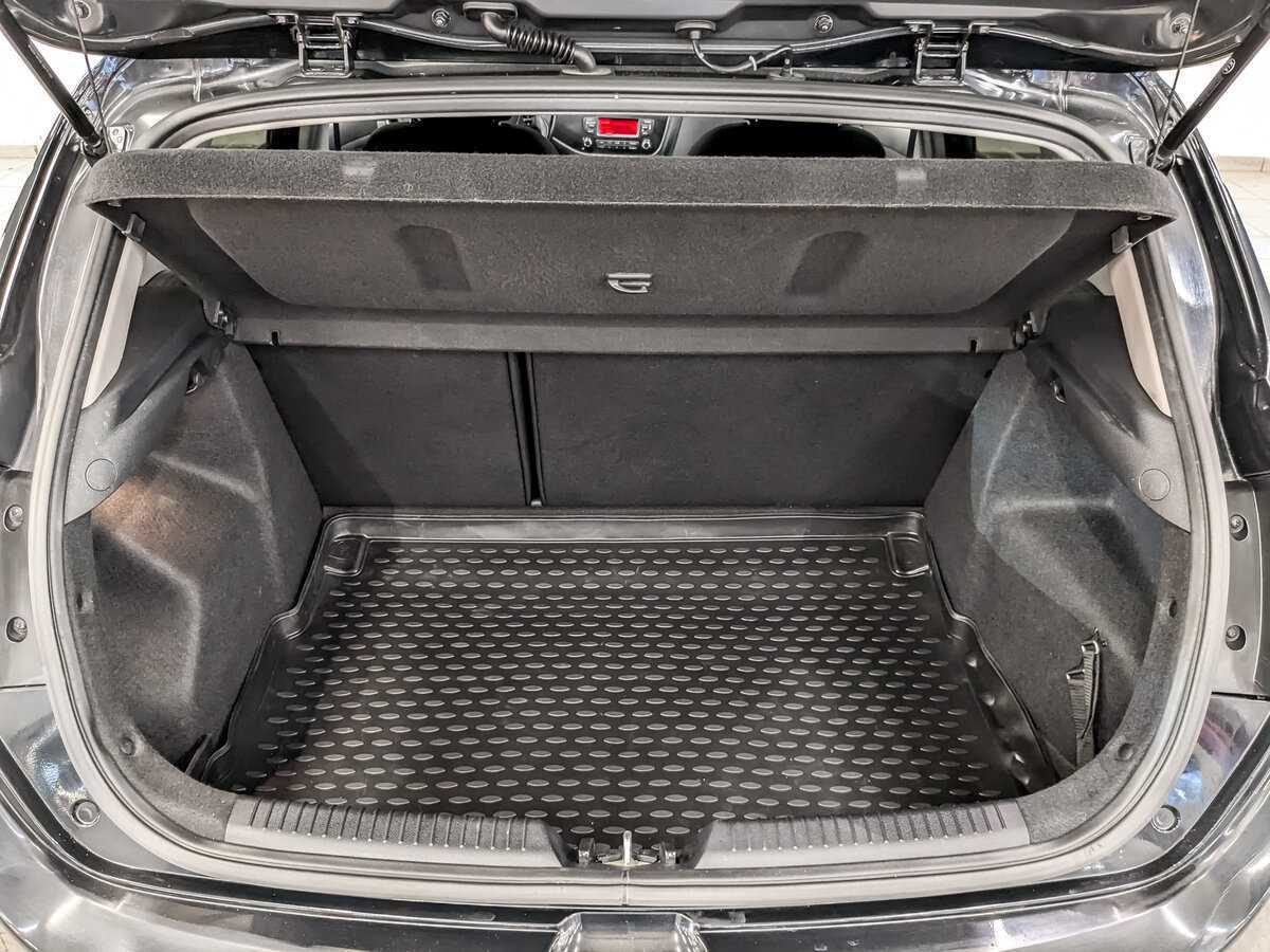 Купить Kia Ceed с пробегом. Фото: #9