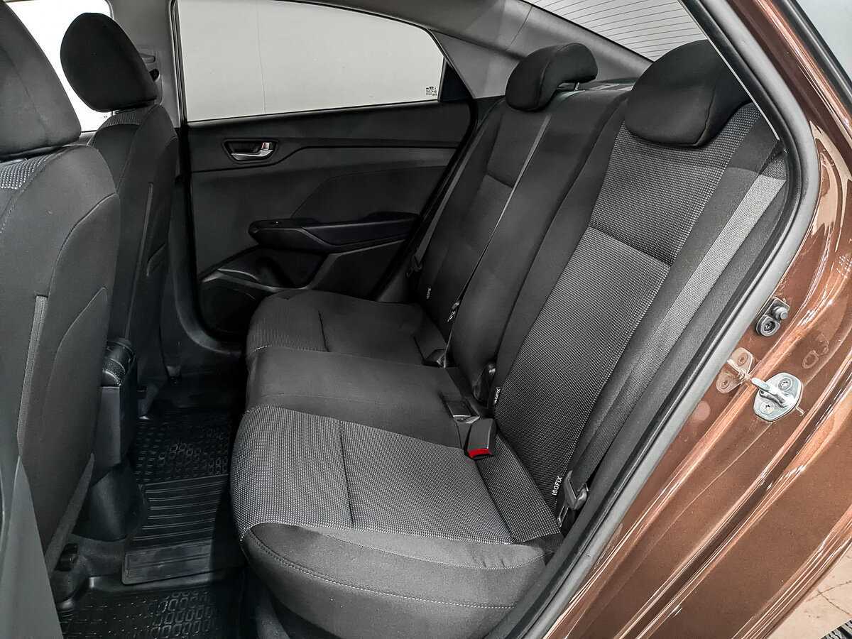 Купить Hyundai Solaris с пробегом. Фото: #17