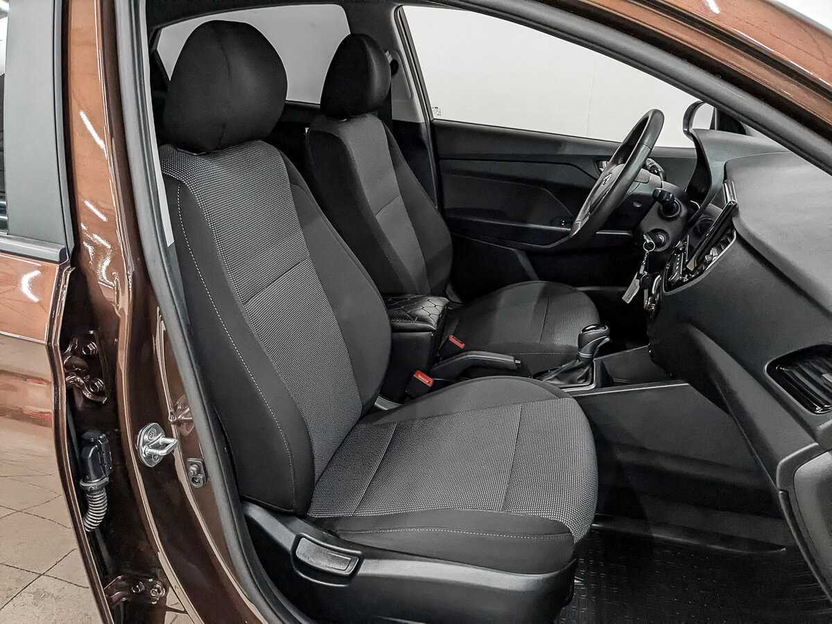 Купить Hyundai Solaris с пробегом. Фото: #22