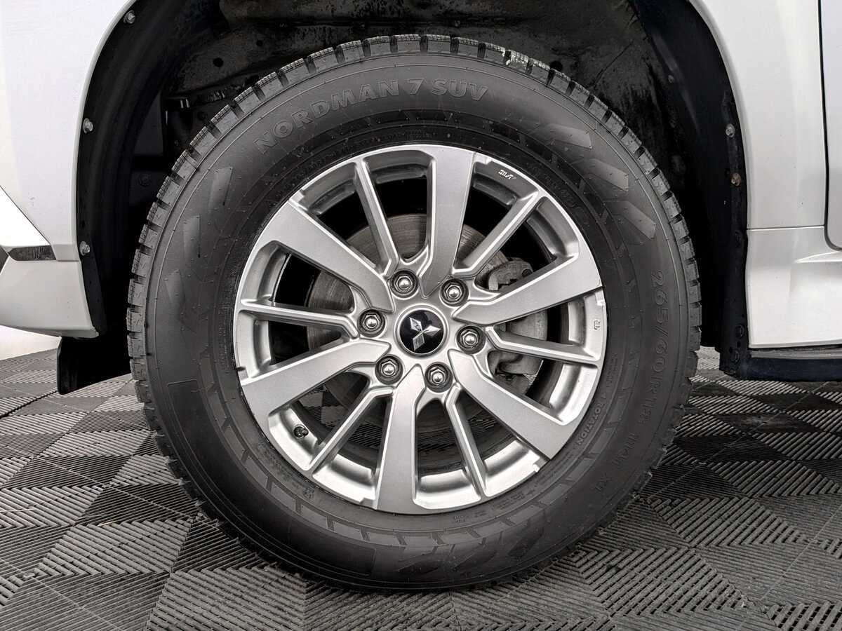 Купить Mitsubishi Pajero Sport с пробегом. Фото: #17