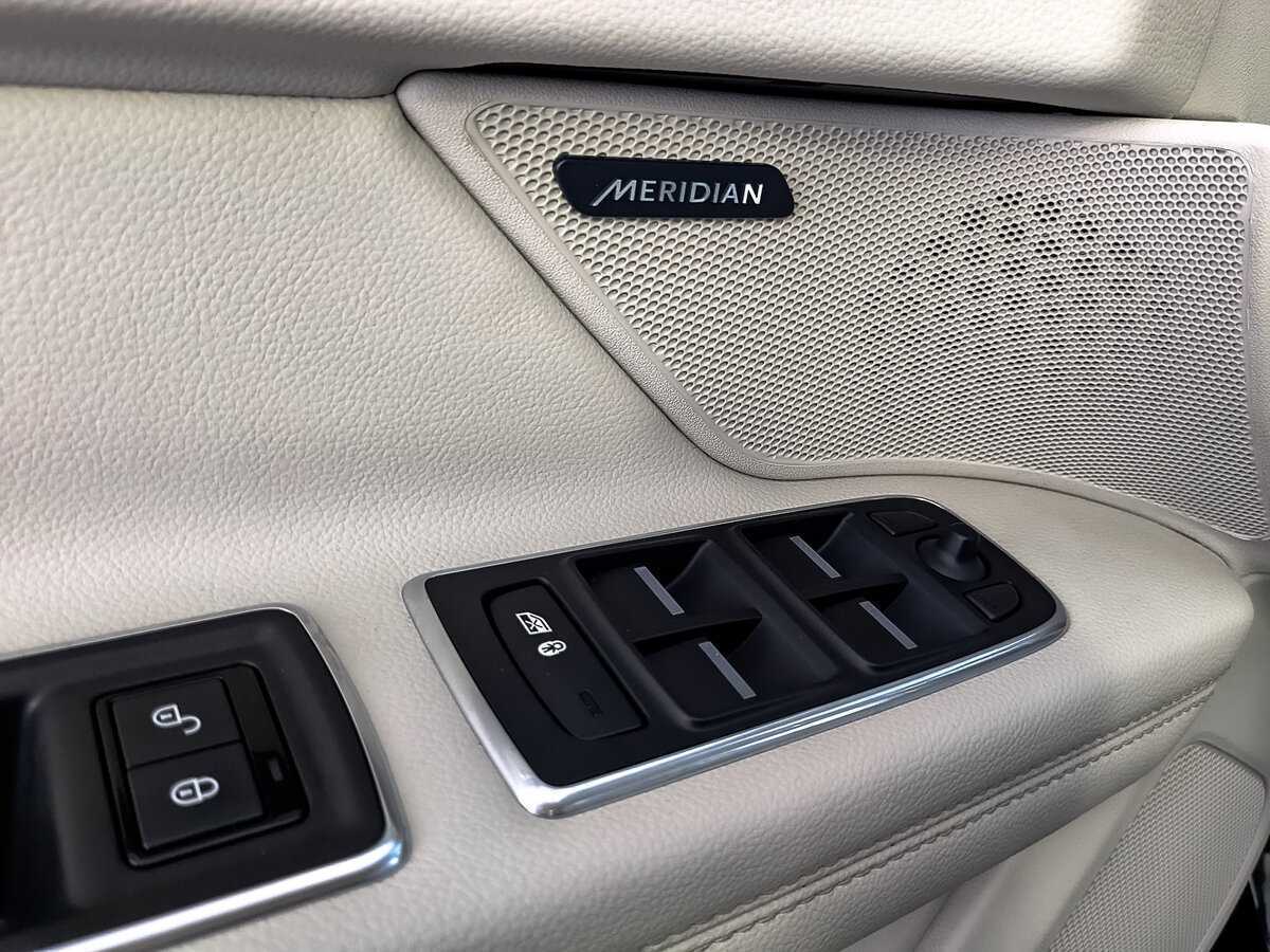 Купить Jaguar XF с пробегом. Фото: #21