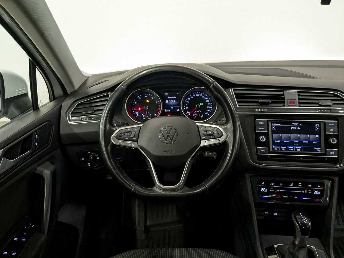 Купить Volkswagen Tiguan с пробегом. Фото: #20