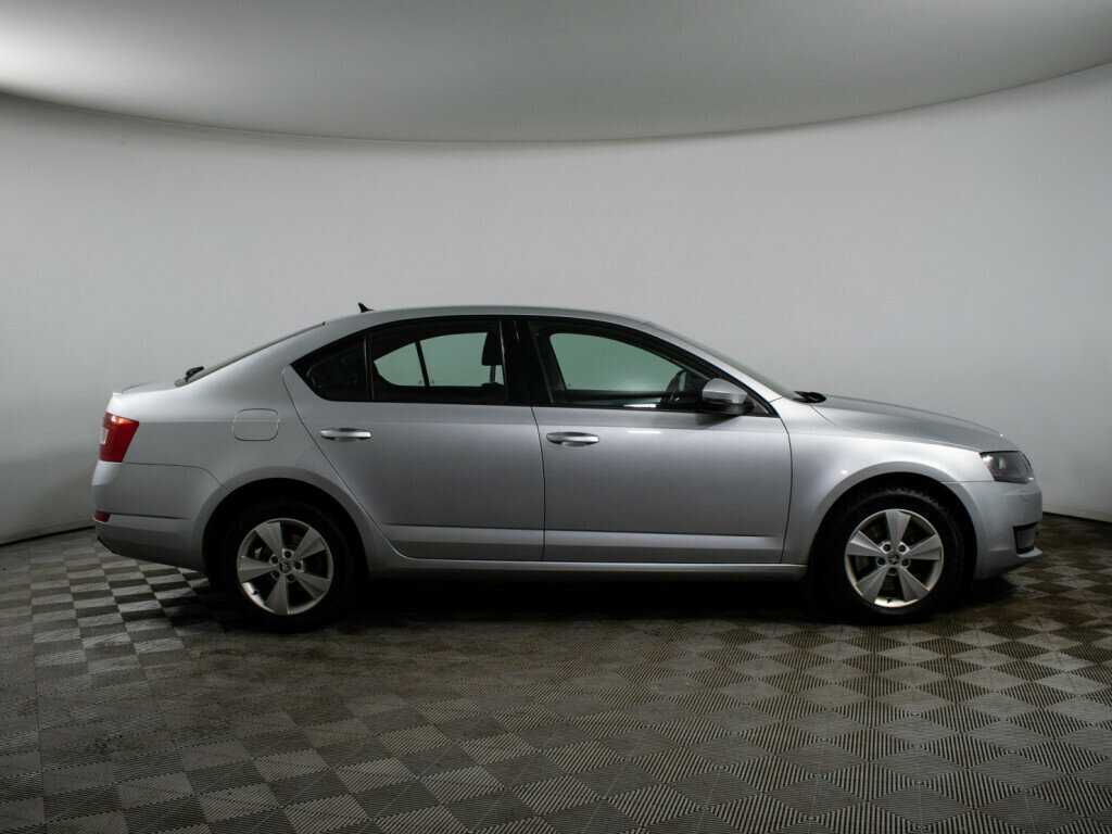 Купить Skoda Octavia с пробегом. Фото: #2