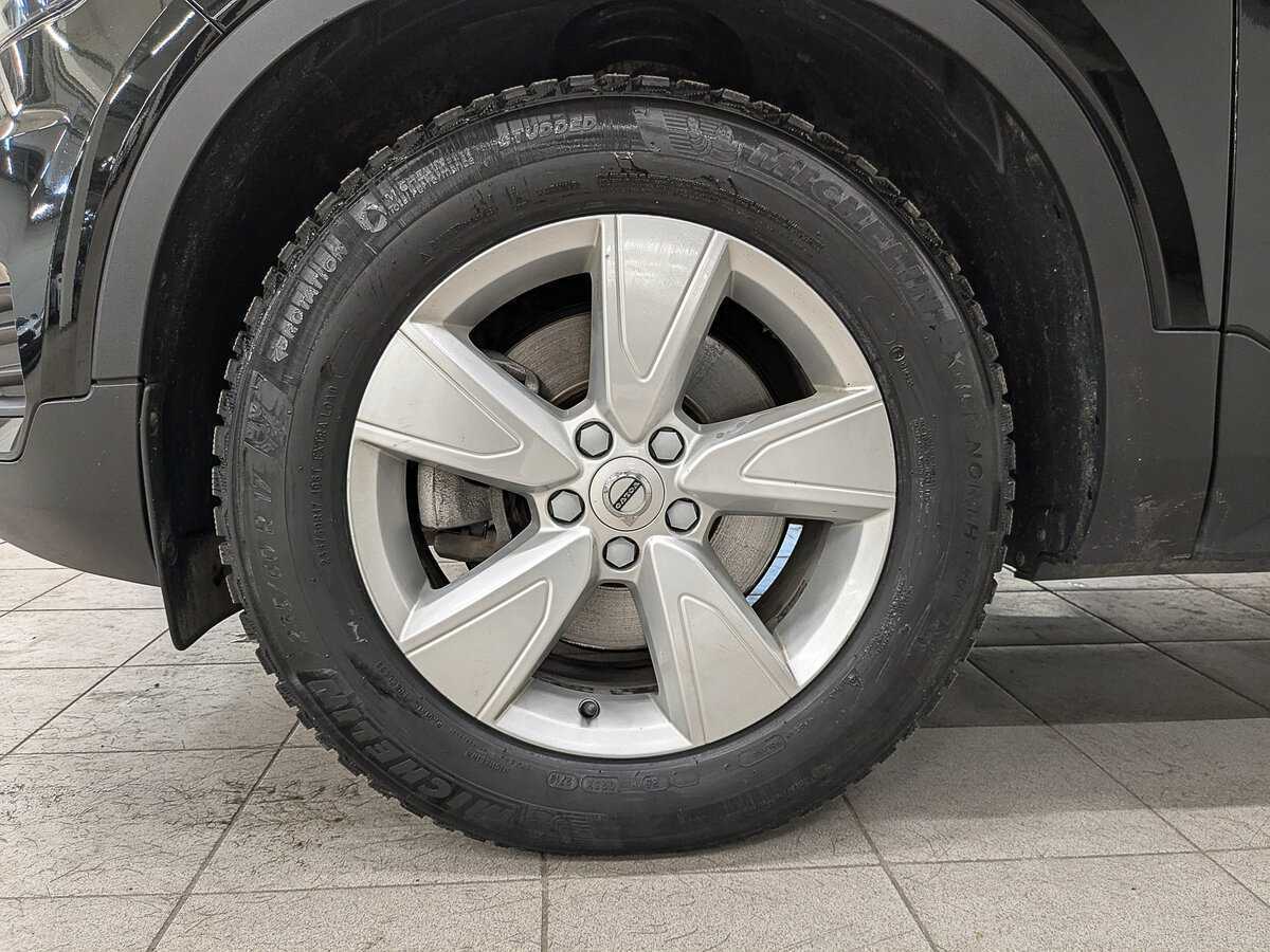 Купить Volvo XC40 с пробегом. Фото: #11