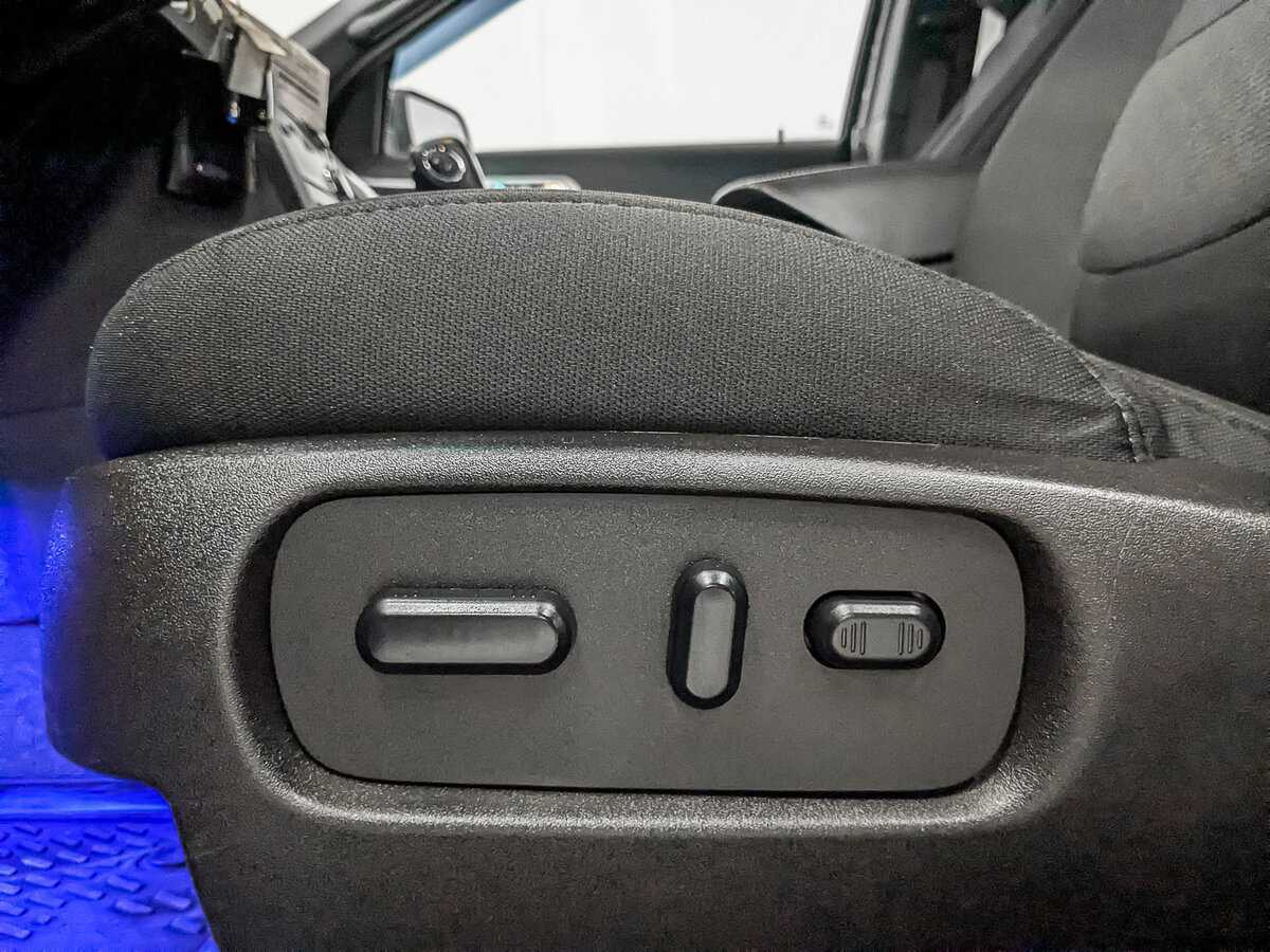 Купить Ford Explorer с пробегом. Фото: #25