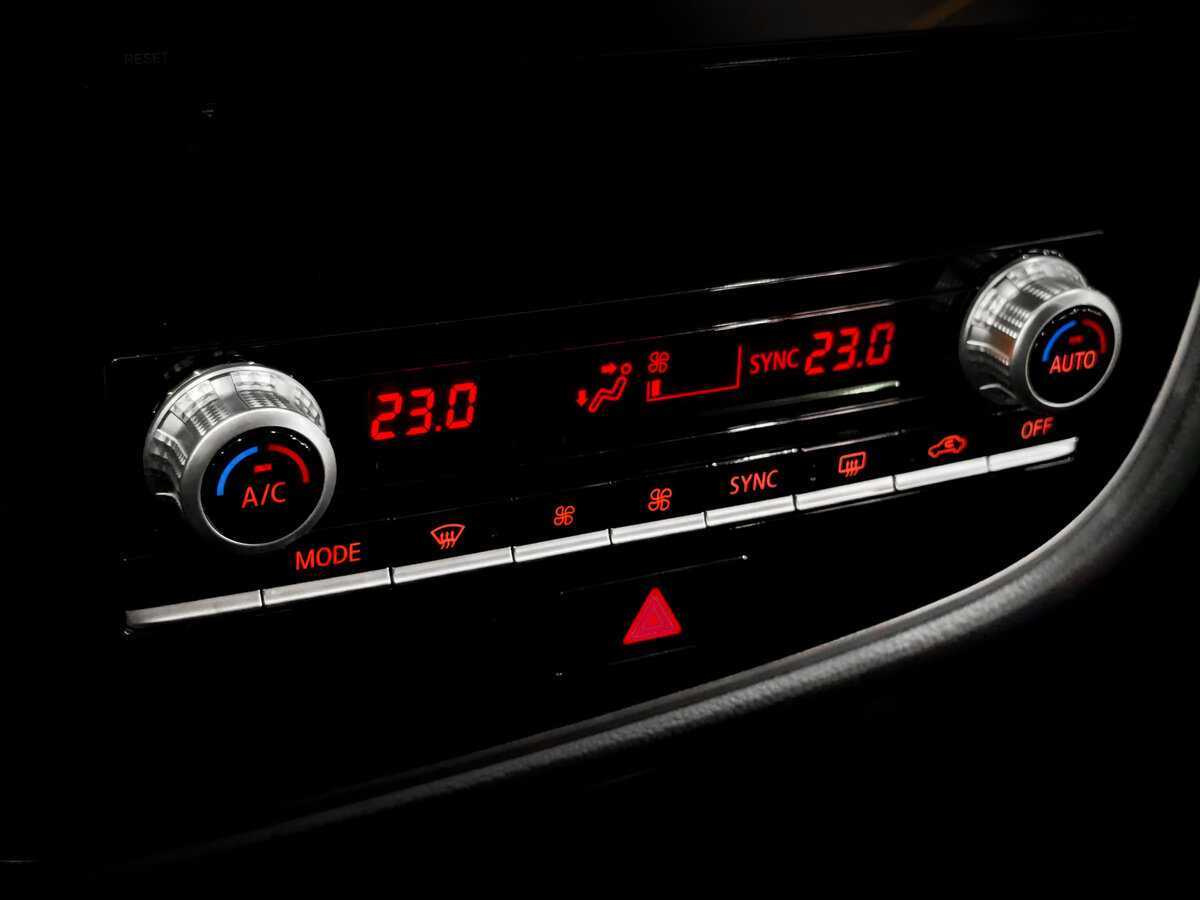 Купить Mitsubishi Outlander с пробегом. Фото: #23