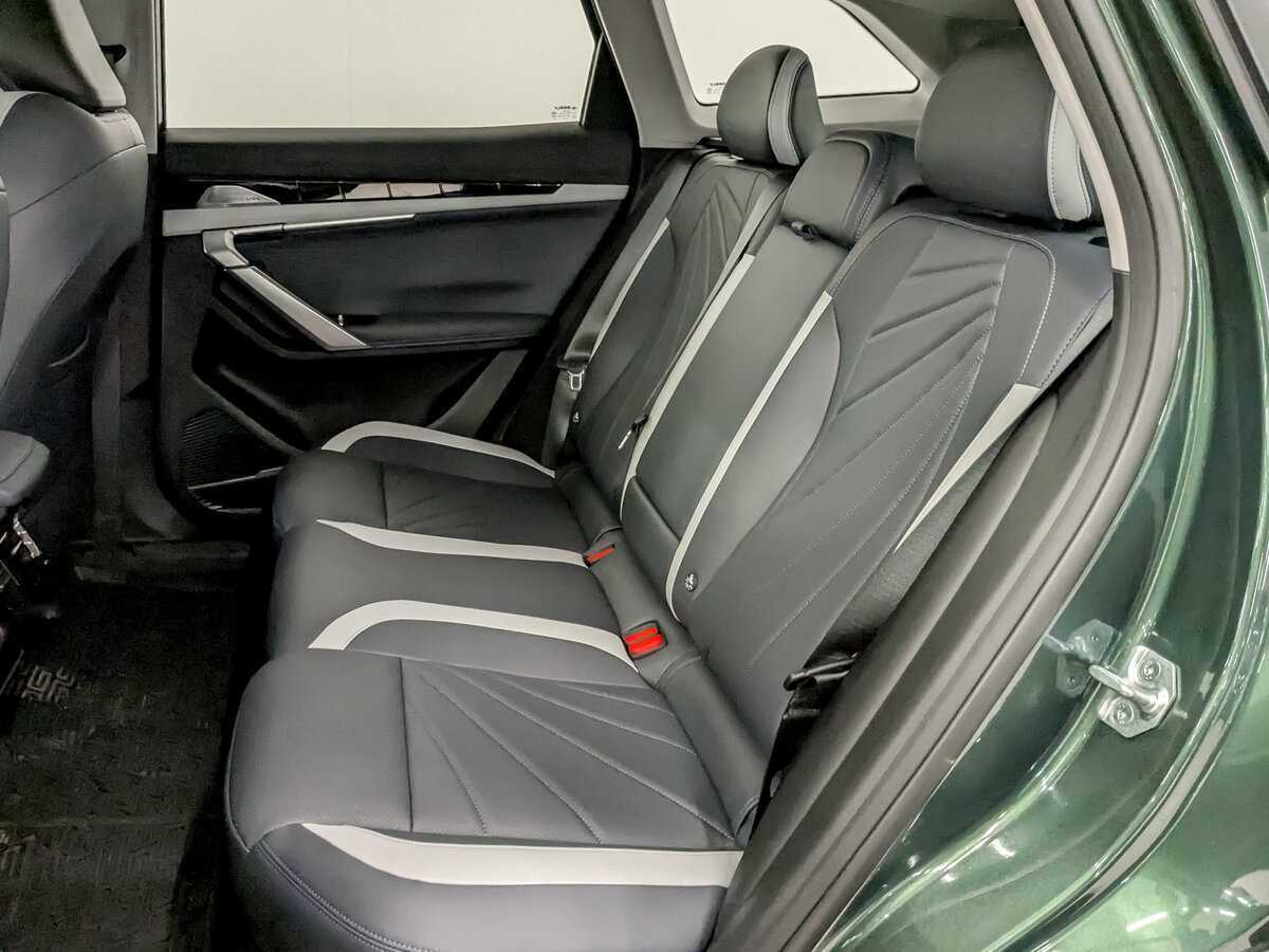 Купить Geely Atlas с пробегом. Фото: #11