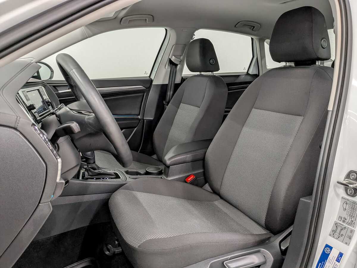 Купить Volkswagen Jetta с пробегом. Фото: #19