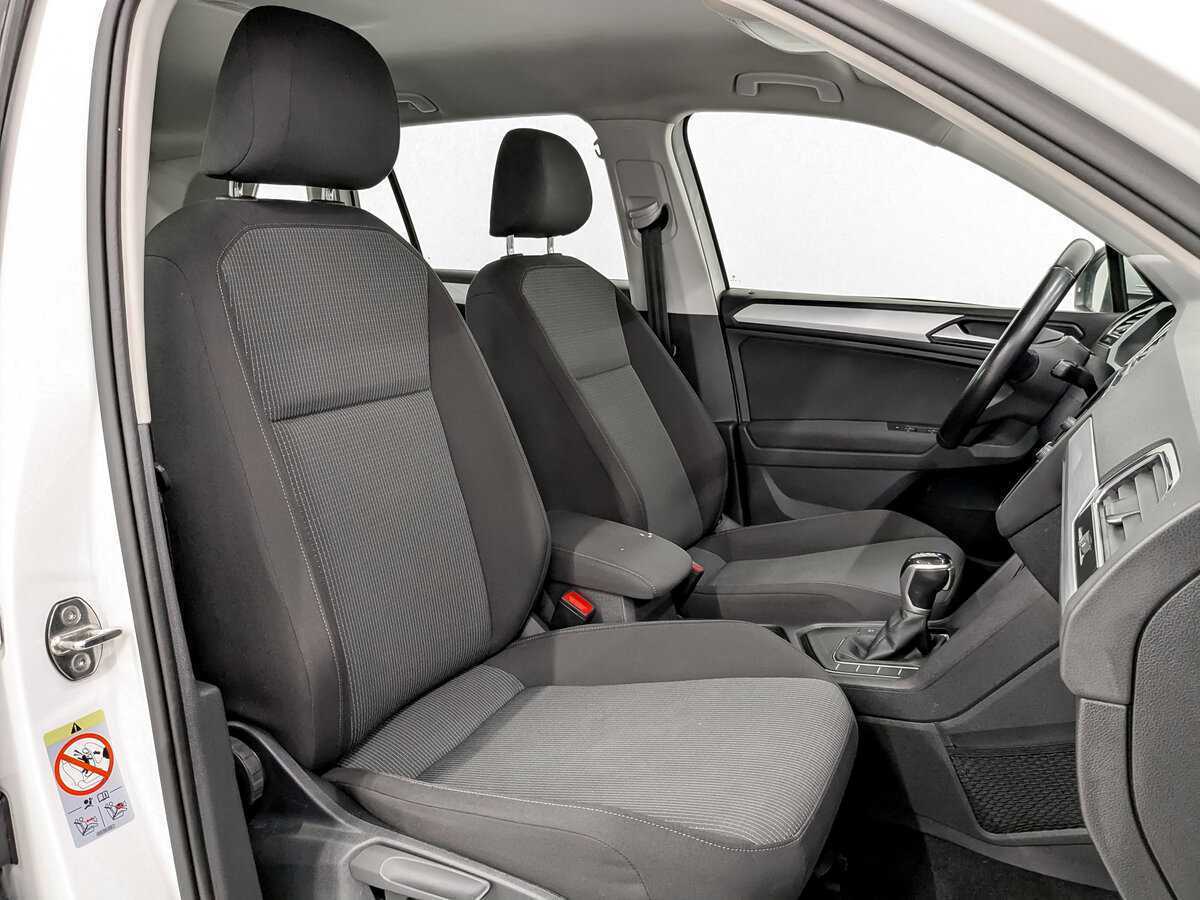 Купить Volkswagen Tiguan с пробегом. Фото: #20