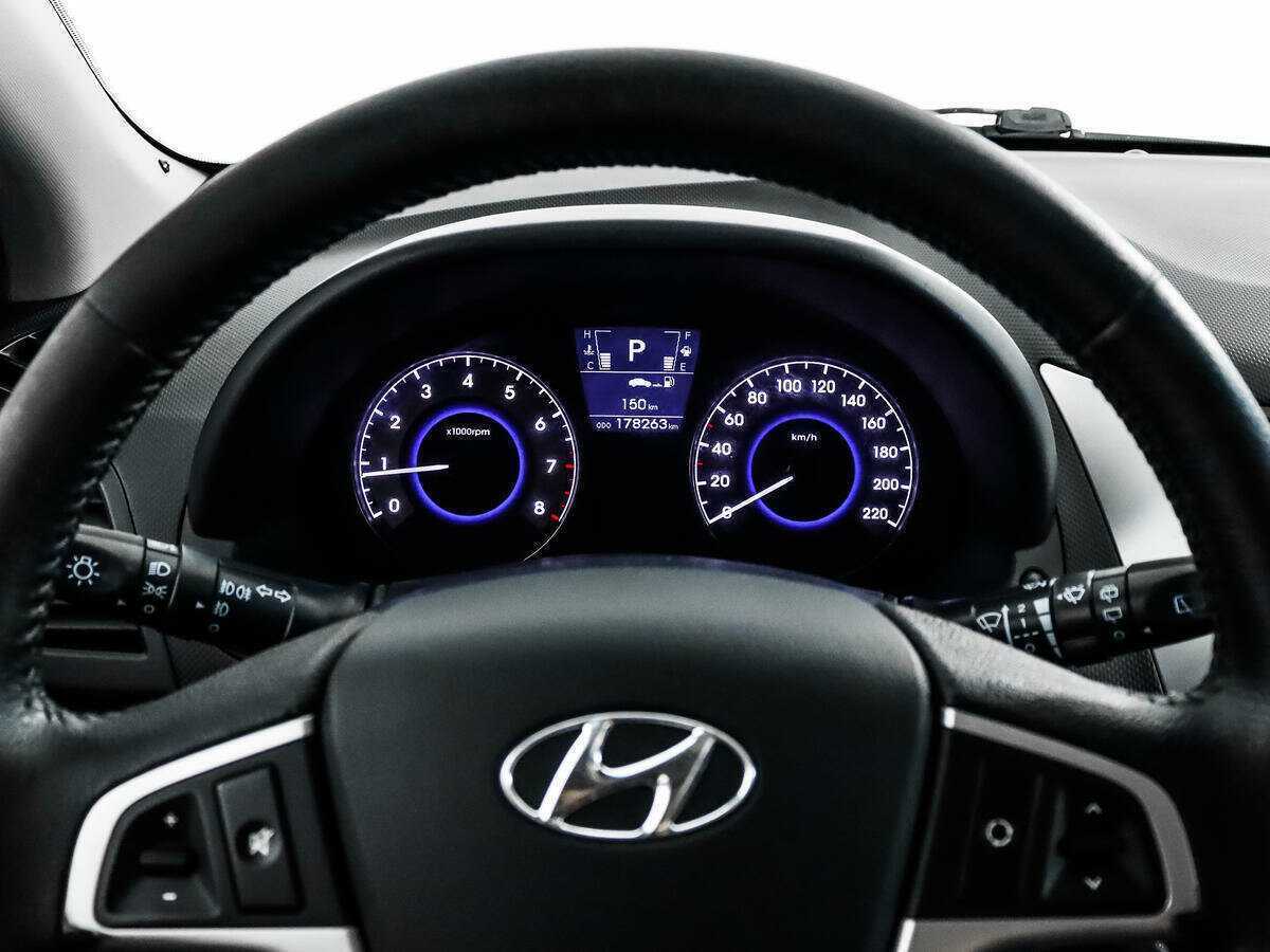 Купить Hyundai Solaris с пробегом. Фото: #14