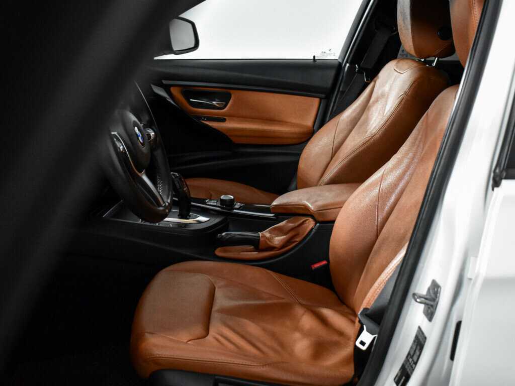 Купить BMW 3 серии с пробегом. Фото: #12