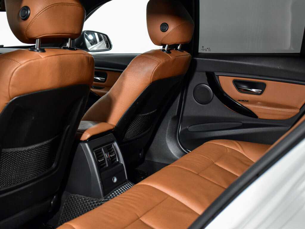 Купить BMW 3 серии с пробегом. Фото: #14