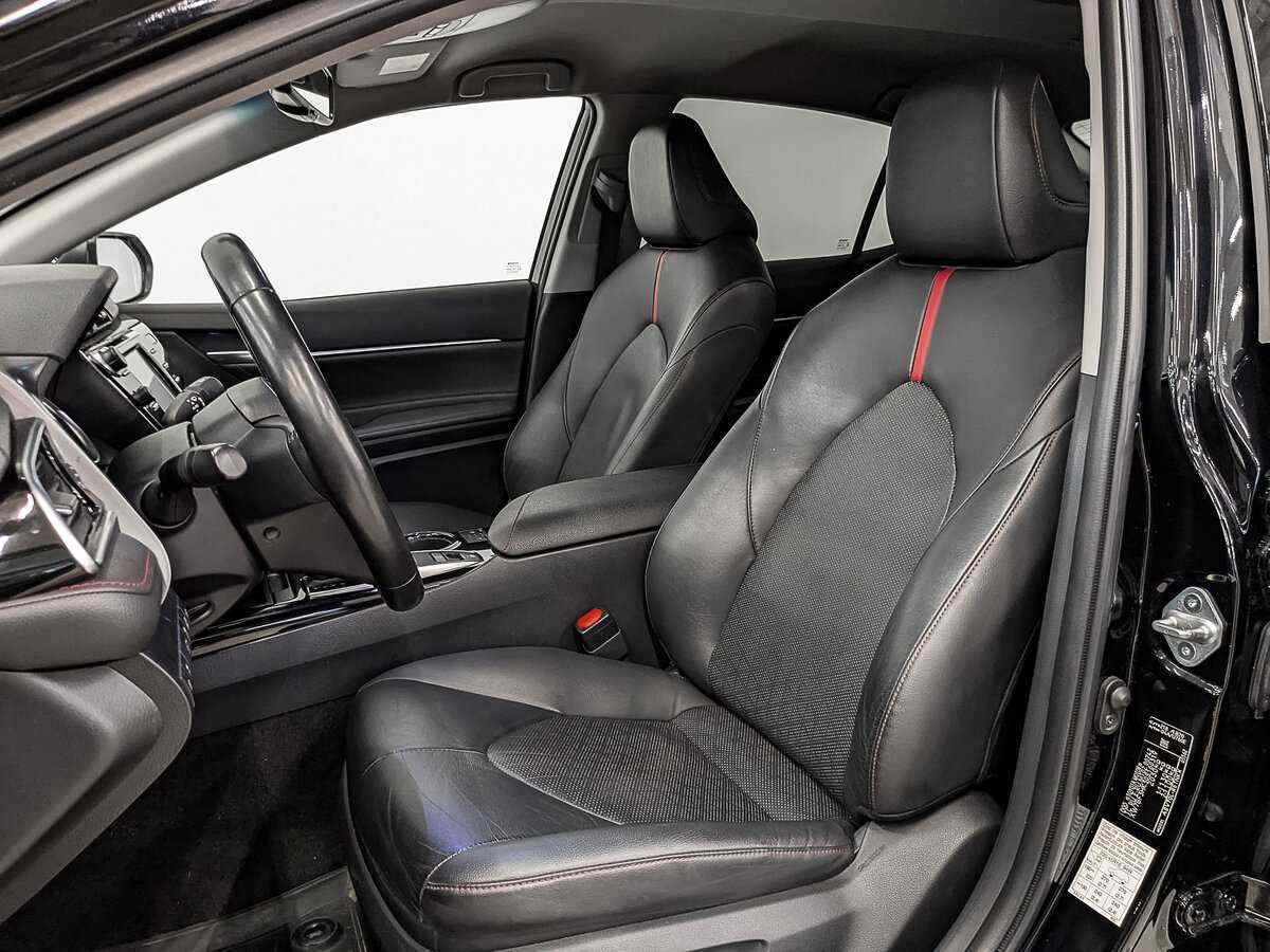 Купить Toyota Camry с пробегом. Фото: #19