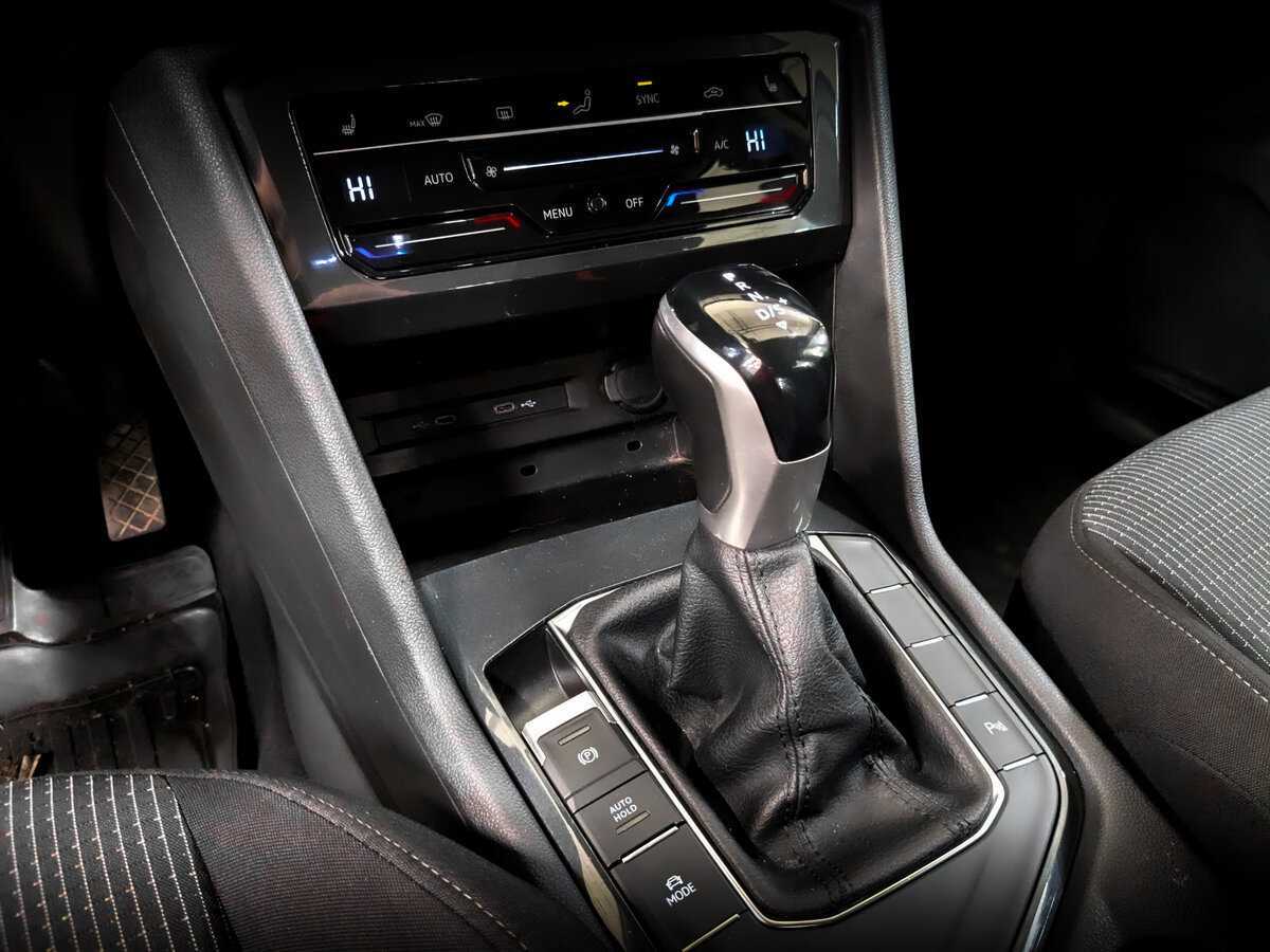 Купить Volkswagen Tiguan с пробегом. Фото: #26