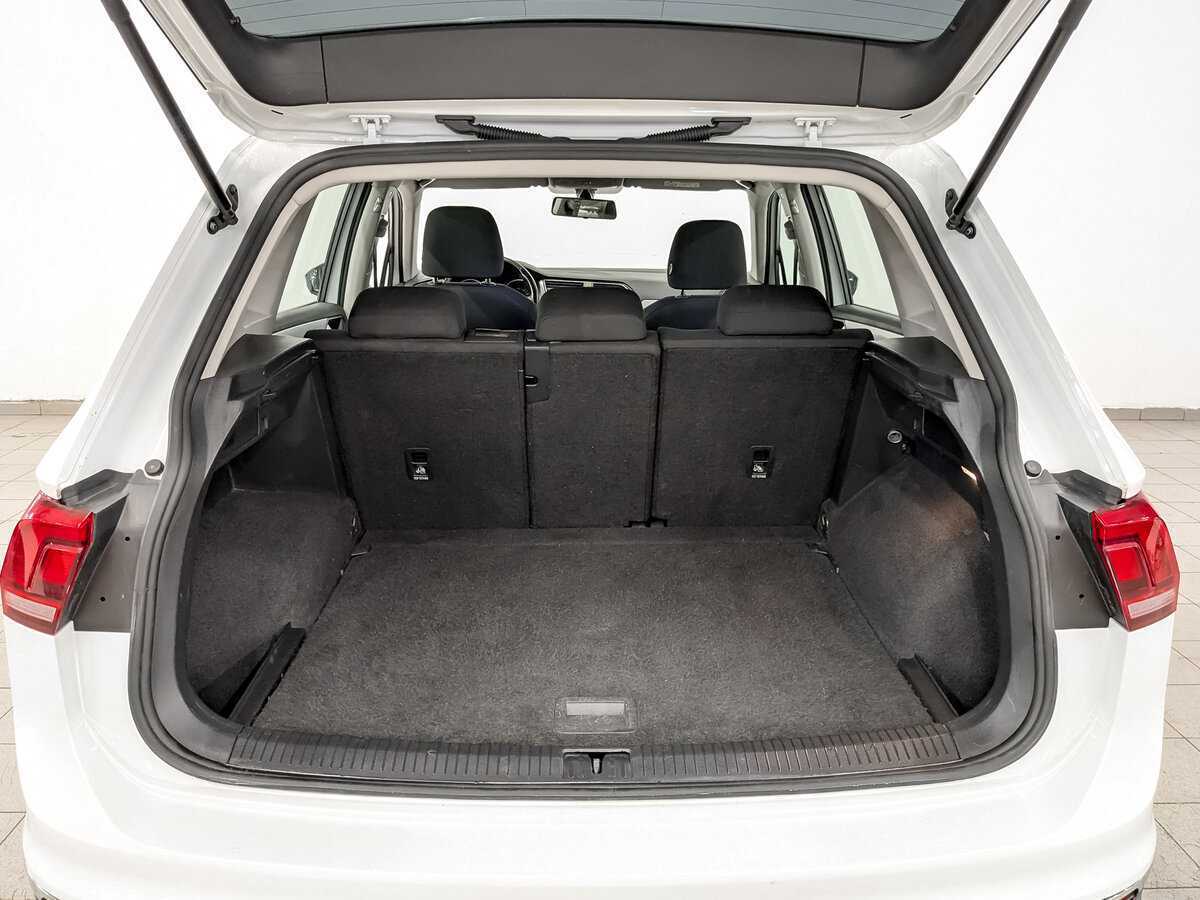 Купить Volkswagen Tiguan с пробегом. Фото: #9