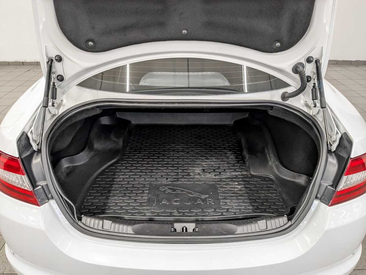 Купить Jaguar XF с пробегом. Фото: #9