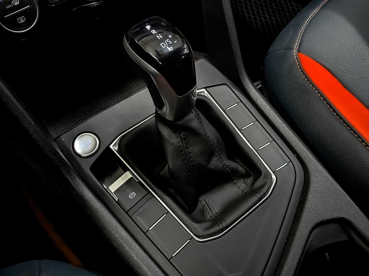 Купить Volkswagen Taos с пробегом. Фото: #26