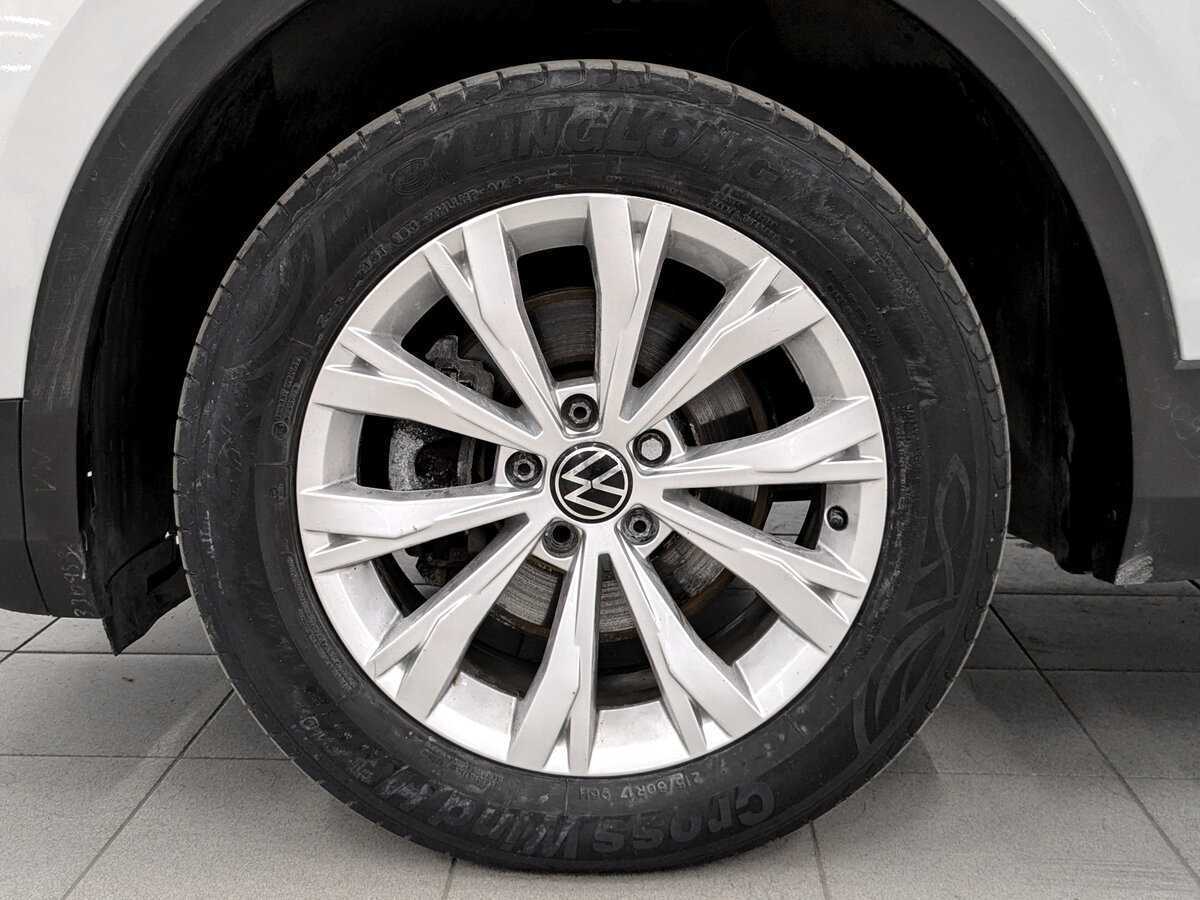 Купить Volkswagen Tiguan с пробегом. Фото: #17
