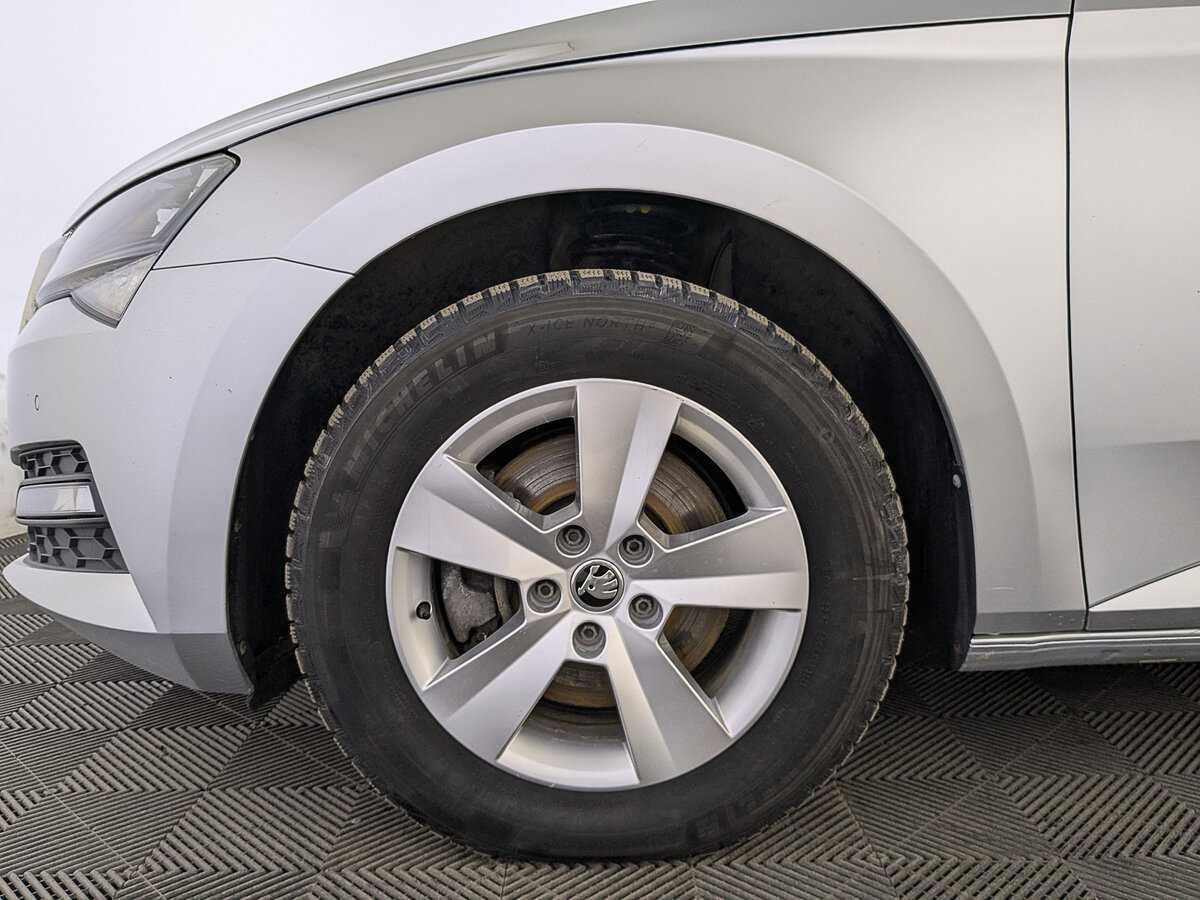 Купить Skoda Superb с пробегом. Фото: #10