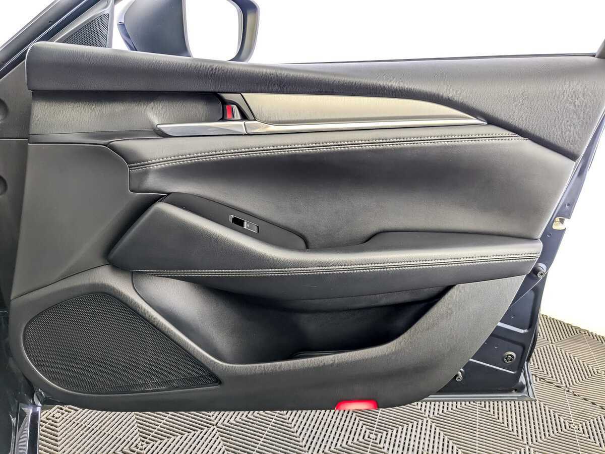 Купить Mazda 6 с пробегом. Фото: #24