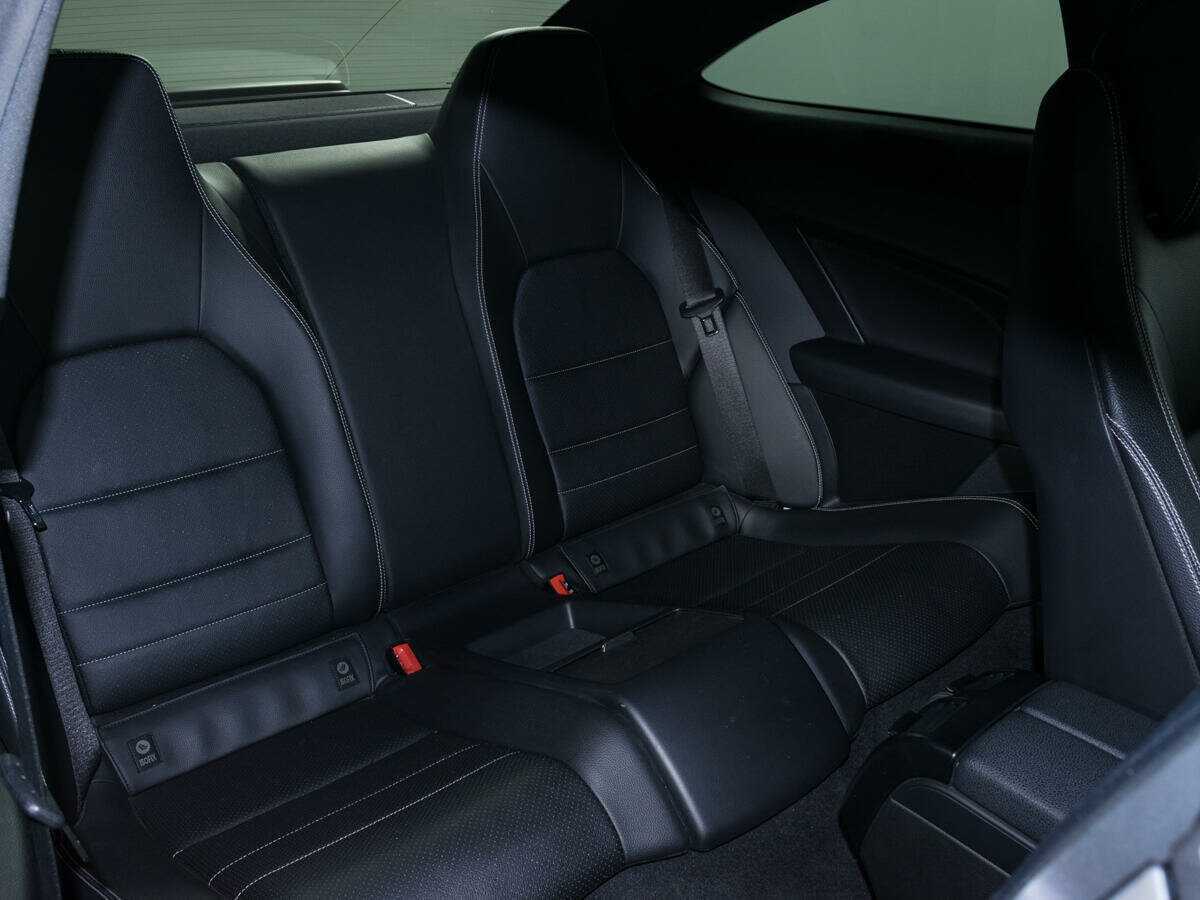 Купить Mercedes-Benz C-Класс с пробегом. Фото: #10