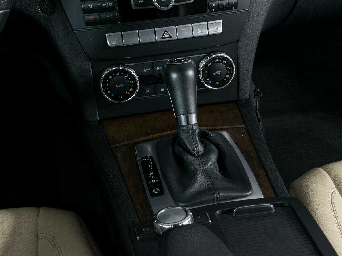 Купить Mercedes-Benz C-Класс с пробегом. Фото: #13