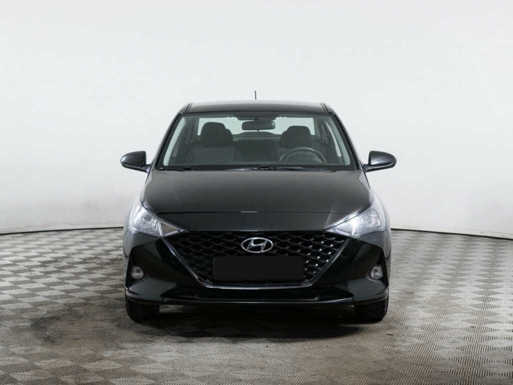 Купить Hyundai Solaris с пробегом. Фото: #1